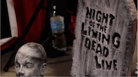Live Monochromatic Zombie Plays Image 5