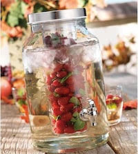 Flavor-Infusing Jugs Image 2