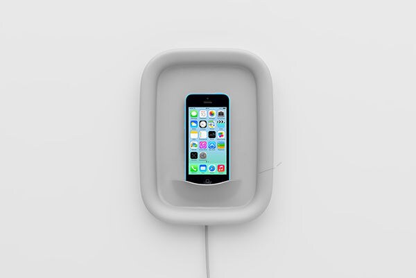 44 Minimalist Smartphone Docks