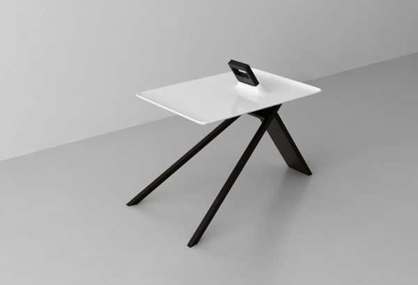 41 Three-Legged Furniture Pieces
