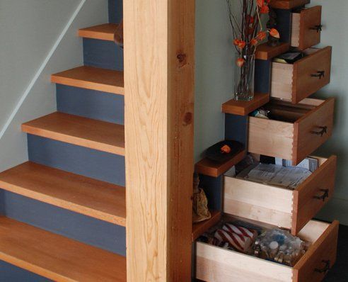 16 Multifunctional Staircases