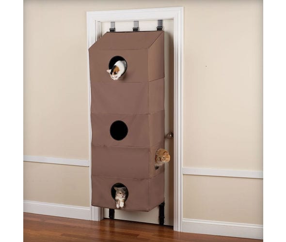 Door-Hanging Feline Abodes