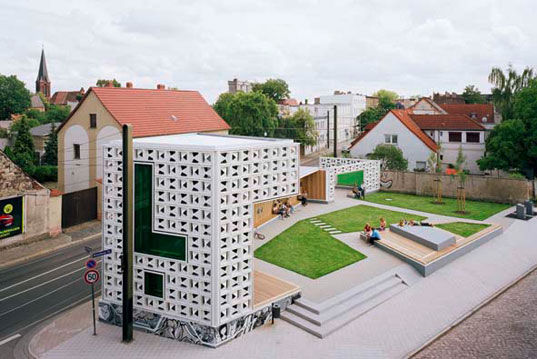 66 Contemporary Libraries
