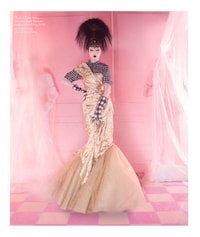 Regal Cotton Candy-Like Editorials Image 4