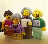 Nostalgic Sitcom Figurines Image 2