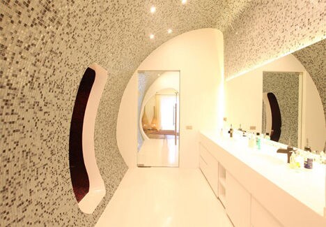 12 Contemporary Lavatories