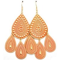 Celeb-Mimicking Jewelry Image 5