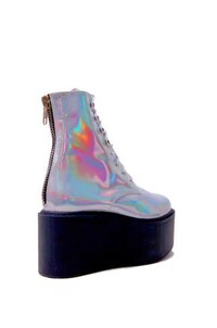 Retro Spaceboot Accessories Image 5