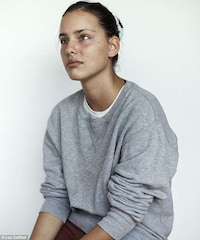 Cross-Eyed Model Editorials Image 5