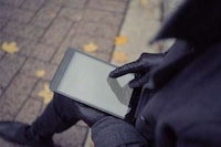 Chic Tech Accessory Concepts Image 3