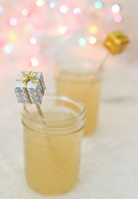 Pretty Present Stirrers Image 2