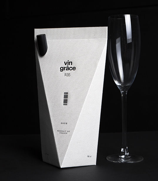 Elegant Boxed Wine Branding