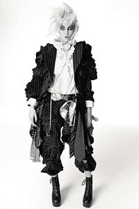Clown Couture Editorials Image 5