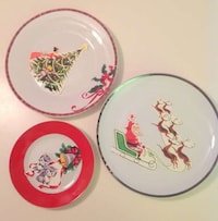 Festive Holiday Plate Decor Image 8