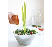 Leafy Salad Servers Image 2