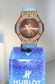 Miami Beach-Inspired Timepieces Image 6
