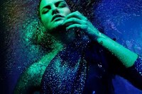 Glittery Poolside Photography Image 8