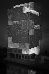 Iconic Museum Gingerbread Structures Image 5