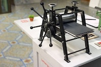 Mobile Miniature Printing Machines Image 5