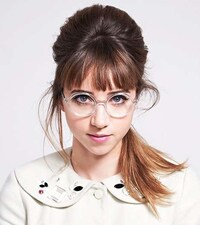Femininely Retro Eyewear Image 6