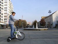 Bike-Like Segways Image 4