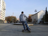 Bike-Like Segways Image 7