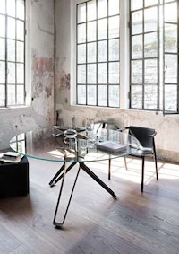 Tripod-Inspired Furniture Image 3