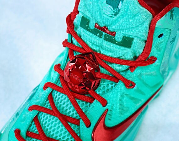 christmas lebrons 11