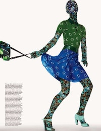 Overpowering Floral Editorials Image 4