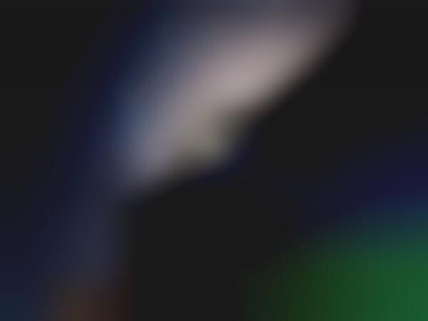 Mountable Illuminating Screen Lights