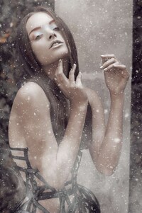 Edgy Wintry Photoshoots Image 2