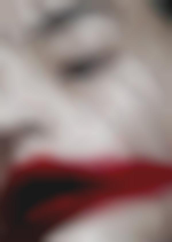 Smeared Cosmetic Captures