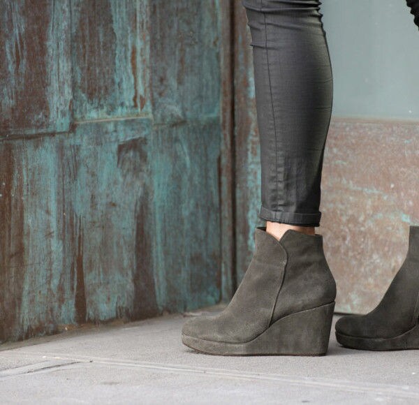 30s-Inspired Footwear