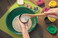 Filling-Focused Baking Molds Image 5