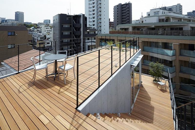 Unusual Outdoor-Based Residences