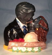 Wanton Ceramic Figurines Image 7