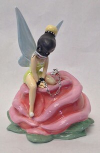 Wanton Ceramic Figurines Image 8