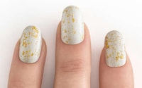 24 Carat Gold Manicures Image 4