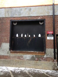 Googly-Eyed Street Art Image 7