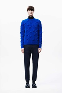 Molecular-Inspired Menswear Image 2