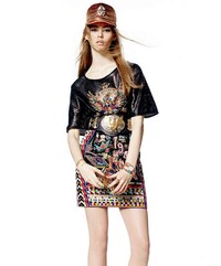 Quirky Sequin Overloaded Editorials Image 6