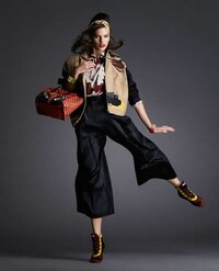 Oversized Trouser Editorials Image 7