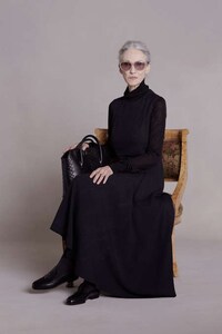 Classically Mature Model Lookbooks Image 2