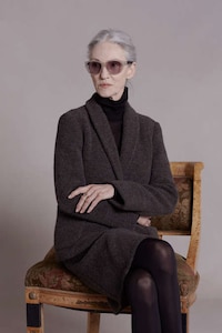 Classically Mature Model Lookbooks Image 3