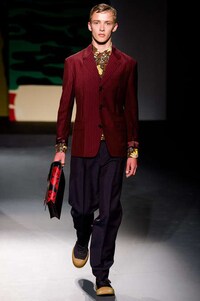 Pacific Paradise-Themed Menswear Image 2
