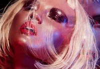 Glitter-Glazed Beauty Shoots  Image 2