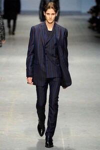 Flamboyant Rocker-Inspired Menswear Image 5