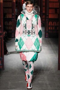 Heavily Patterned Sporty Fashions Image 2