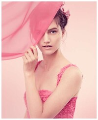 Color-Coordinated Editorials Image 5