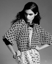 Urban Patterned Fashion Image 4